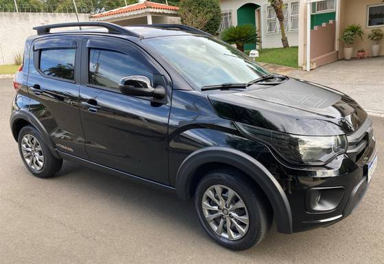 FIAT MOBI 1.0 EVO FLEX TREKKING MANUAL FIAT MOBI 1.0 EVO FLEX TREKKING MANUAL